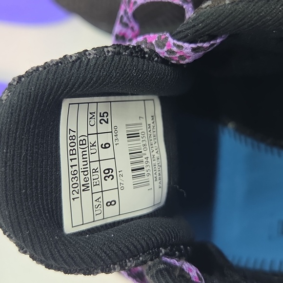 Brooks Revel 5 Black and Purple Running Shoes - Picture 5 of 16